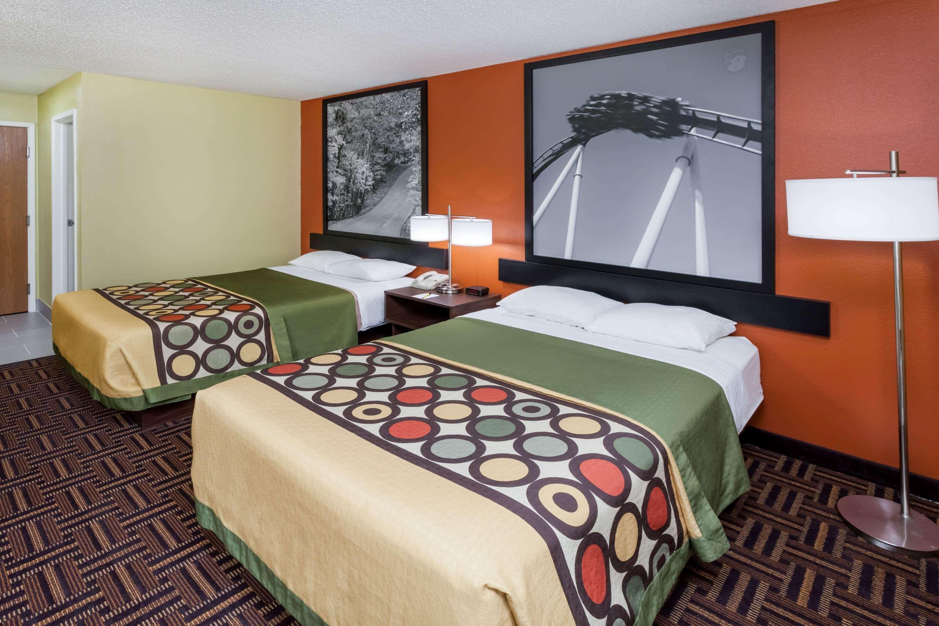 Super 8 By Wyndham Rochester Eksteriør bilde